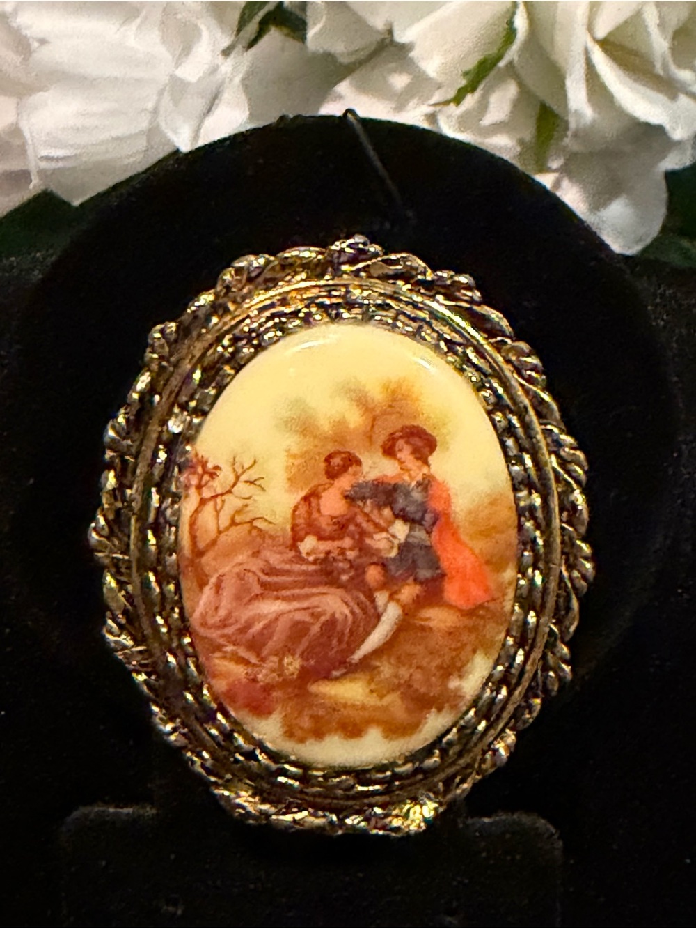 Vintage Fragonard Courting Couple Porcelain Cameo Brooch, Mid-Century
